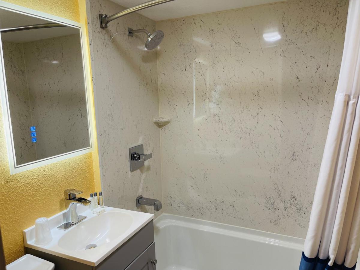 Apple Inn Motel Chelan Dış mekan fotoğraf