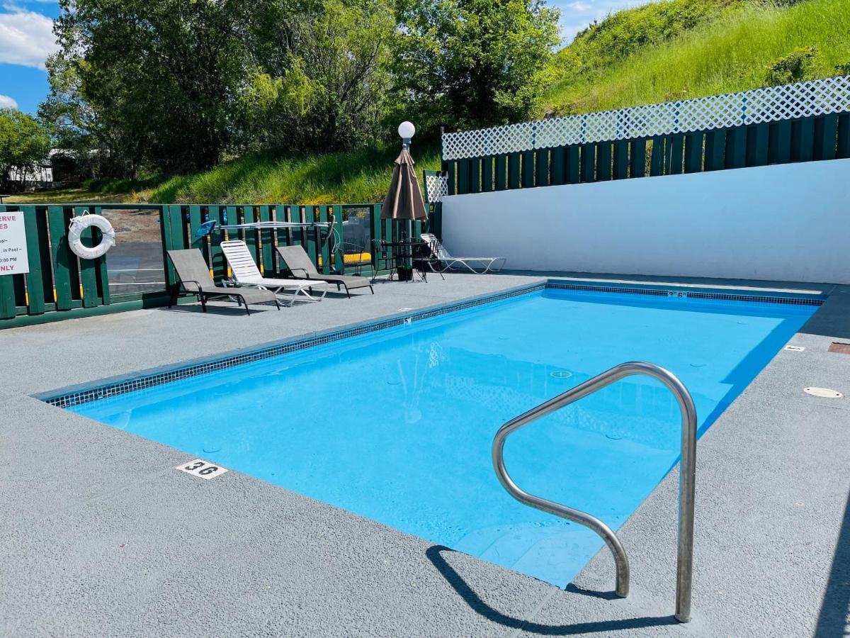 Apple Inn Motel Chelan Dış mekan fotoğraf