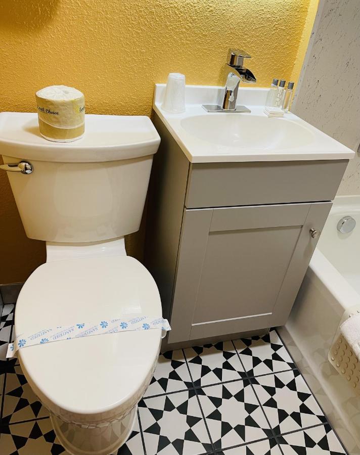 Apple Inn Motel Chelan Dış mekan fotoğraf