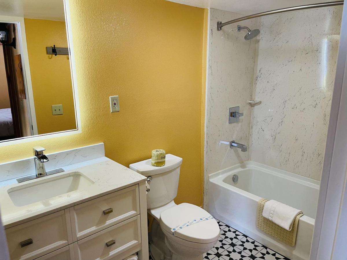 Apple Inn Motel Chelan Dış mekan fotoğraf