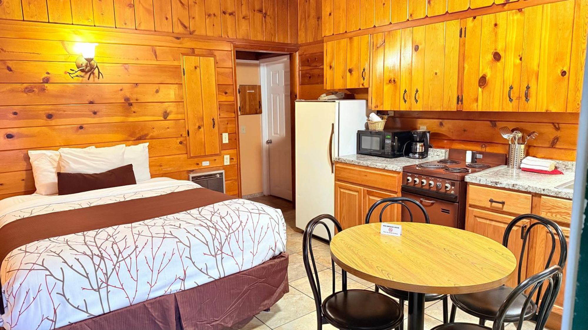 Apple Inn Motel Chelan Dış mekan fotoğraf