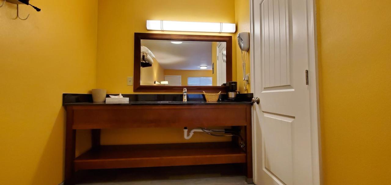 Apple Inn Motel Chelan Dış mekan fotoğraf